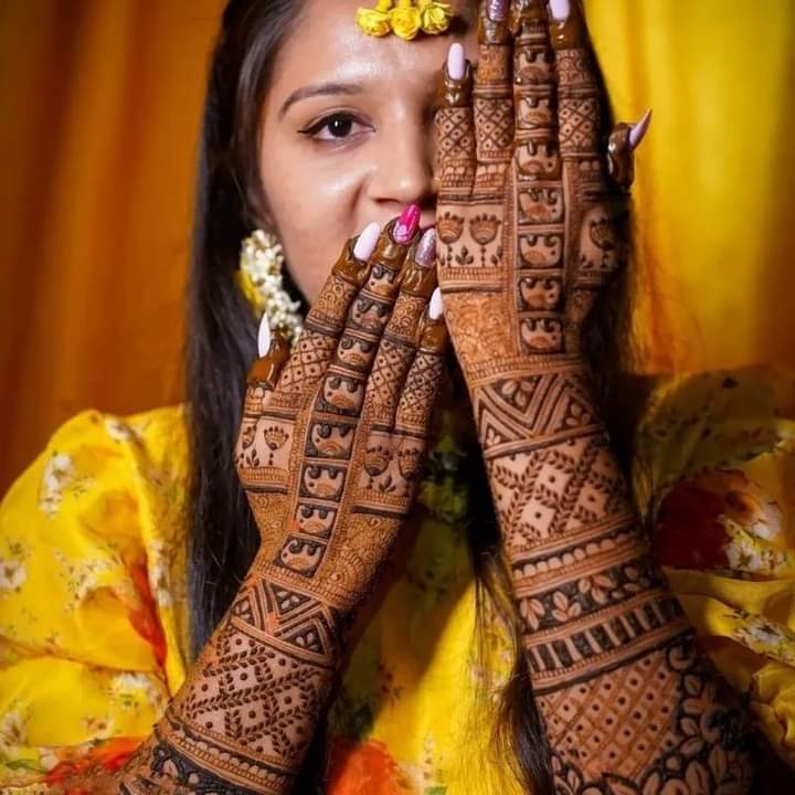 Custom portrait mehndi artist lucknow